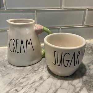 Rae Dunn cream and sugar set